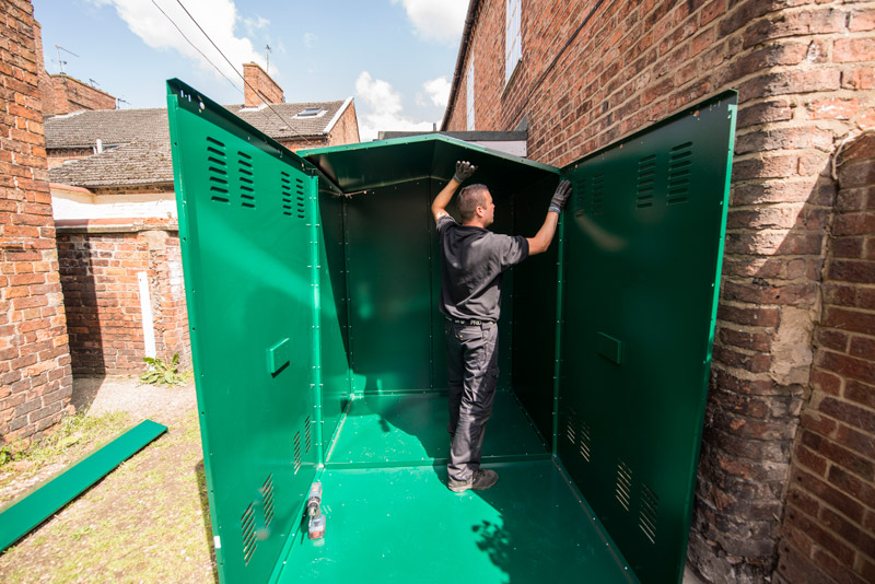 Installaling an Asgard metal garage