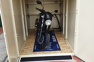 Centurion Motorcycle Shed in Ivory