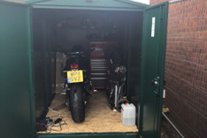 Motorcycle Garages with Metal Floors