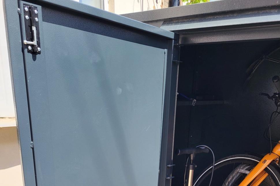 Annexe Plus E Door and Lock