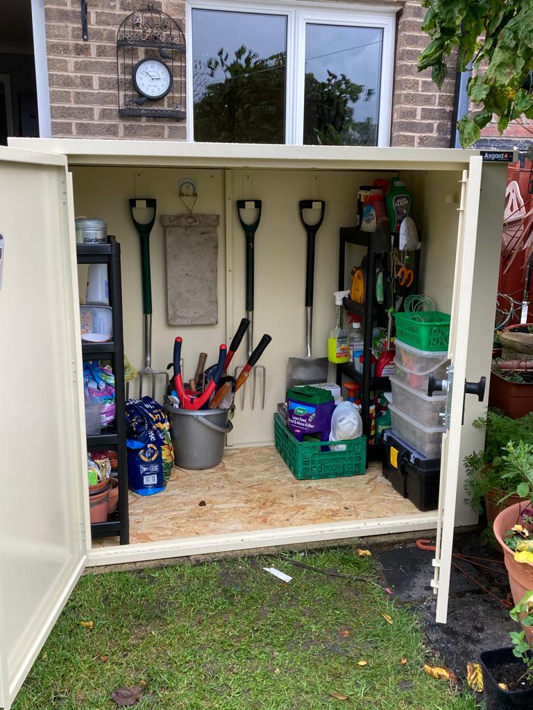 Garden tool shed