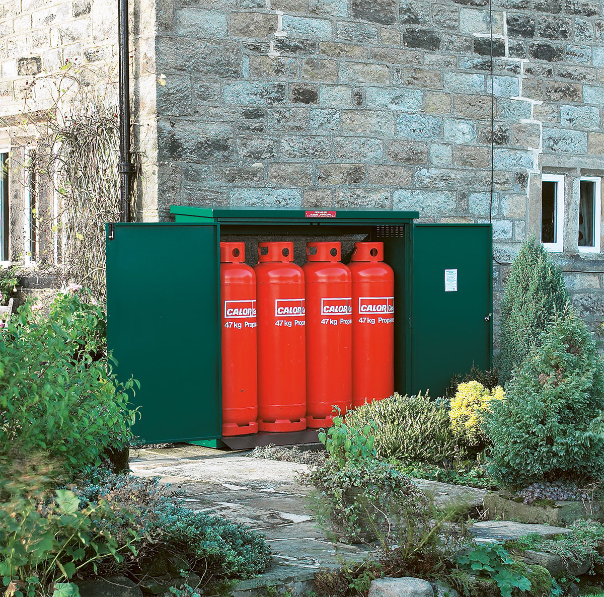 Large gas bottle storage