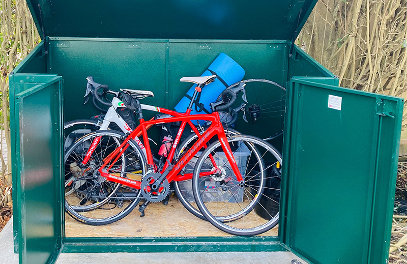 Access Bicycle storage shed with lift up lid