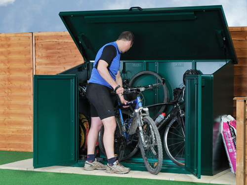 Secure storage for 4 bikes